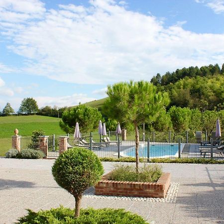 Отель Cascina Castagneto Castell'Alfero Экстерьер фото