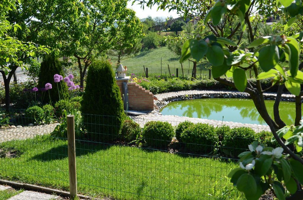 Отель Cascina Castagneto Castell'Alfero Экстерьер фото